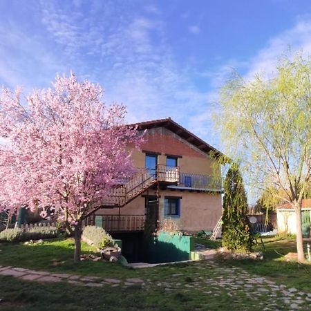 Albergue De Peregrinos Casa Flor Murias de Rechivaldo 외부 사진