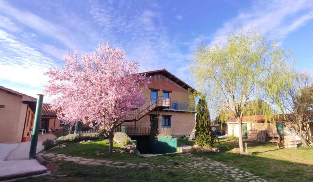 Albergue De Peregrinos Casa Flor Murias de Rechivaldo 외부 사진